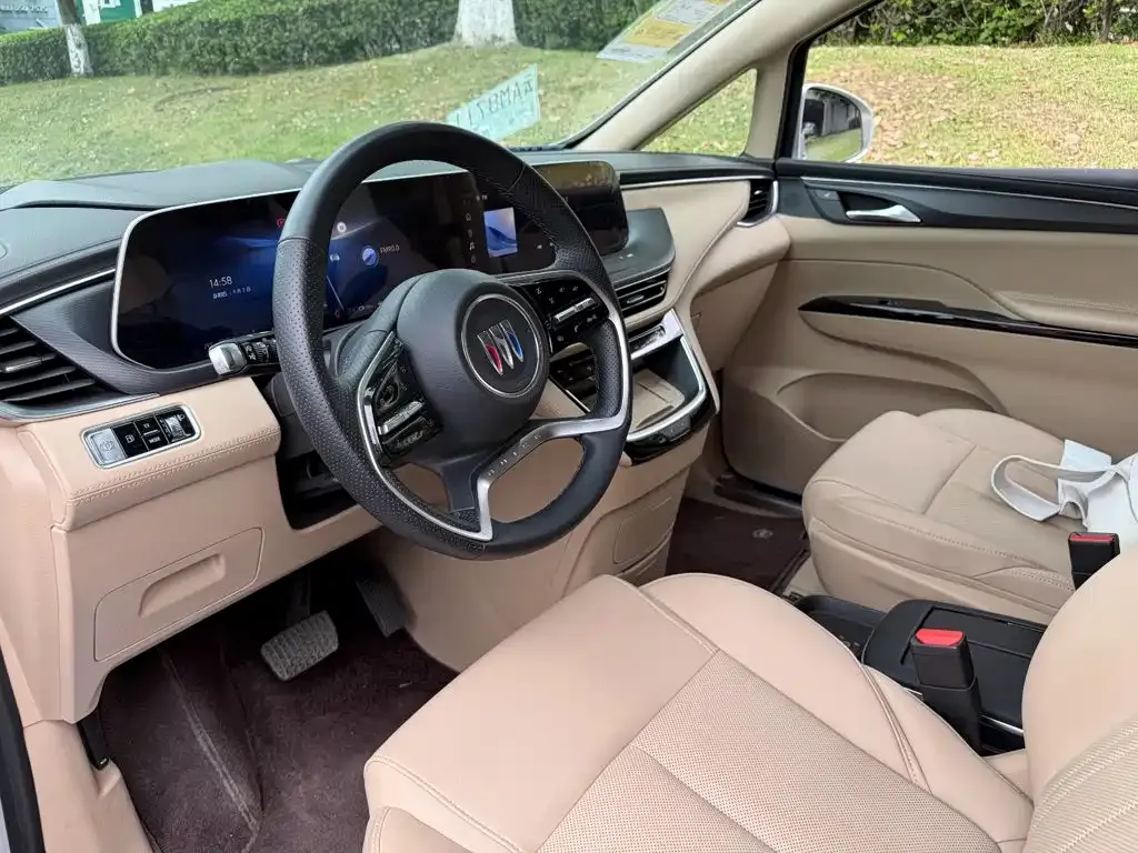 Buick GL8 Hybrid — фото 4