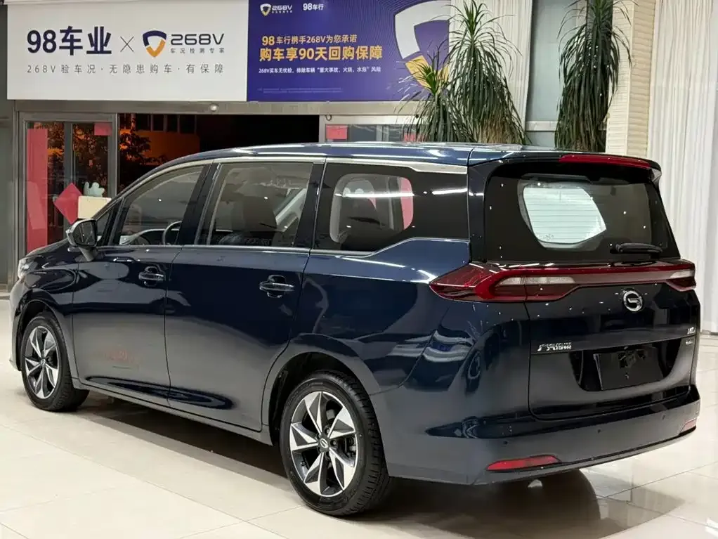 GAC Motor Trumpchi M6 — фото 10