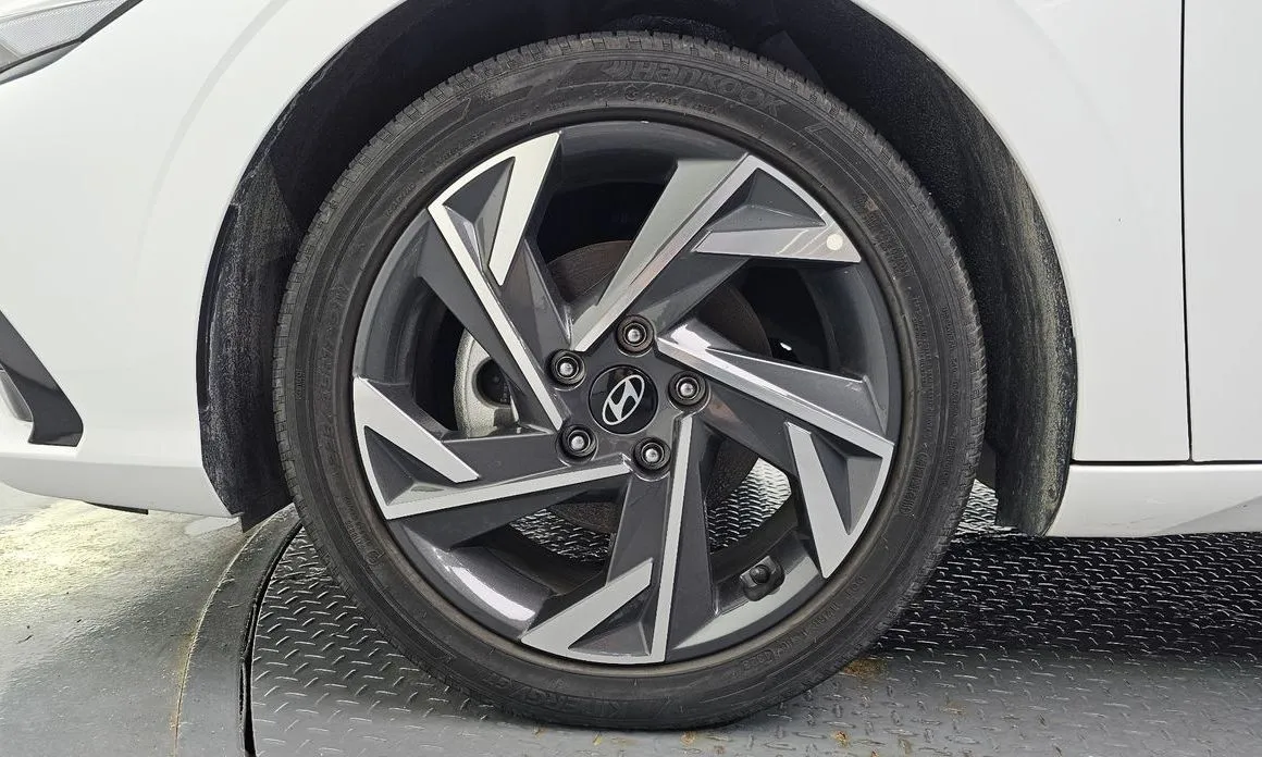 Hyundai AVANTE — фото 6