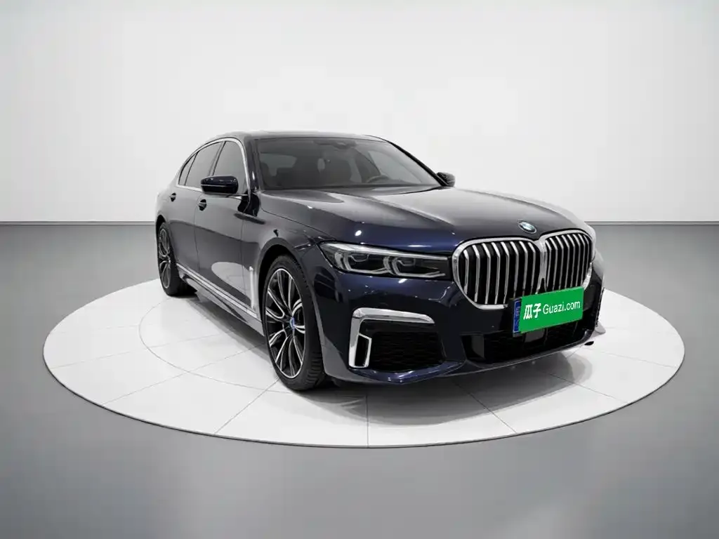BMW 7 Series — фото 10