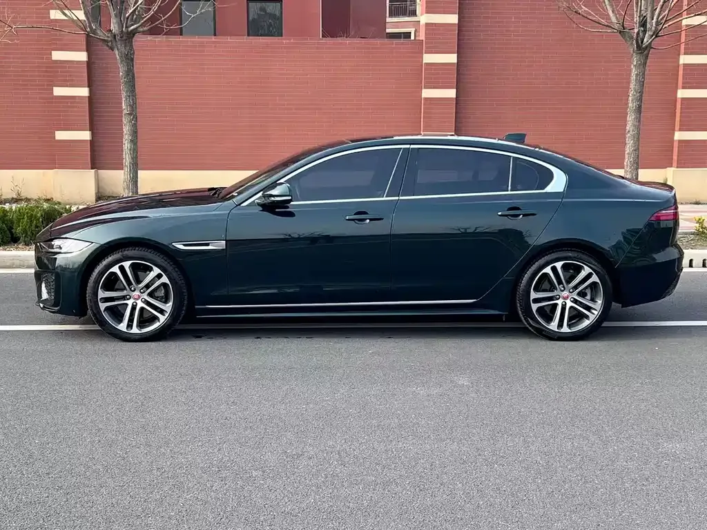 Jaguar XEL — фото 10