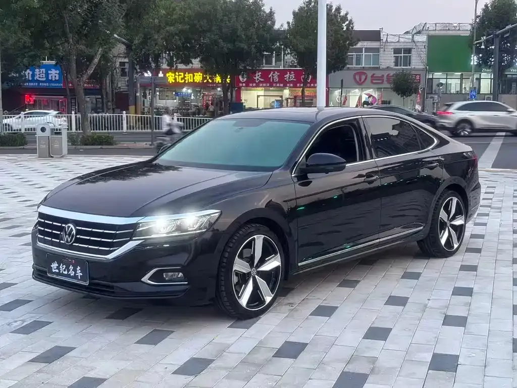 Volkswagen Passat — фото 1