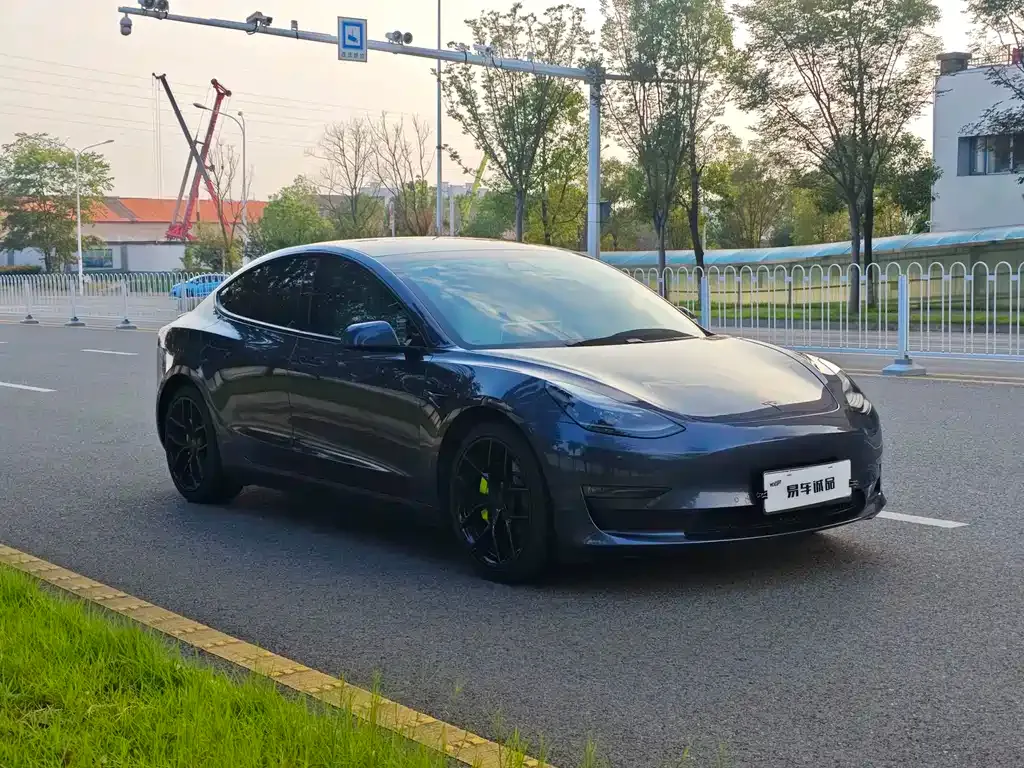 Tesla Model 3 — фото 6