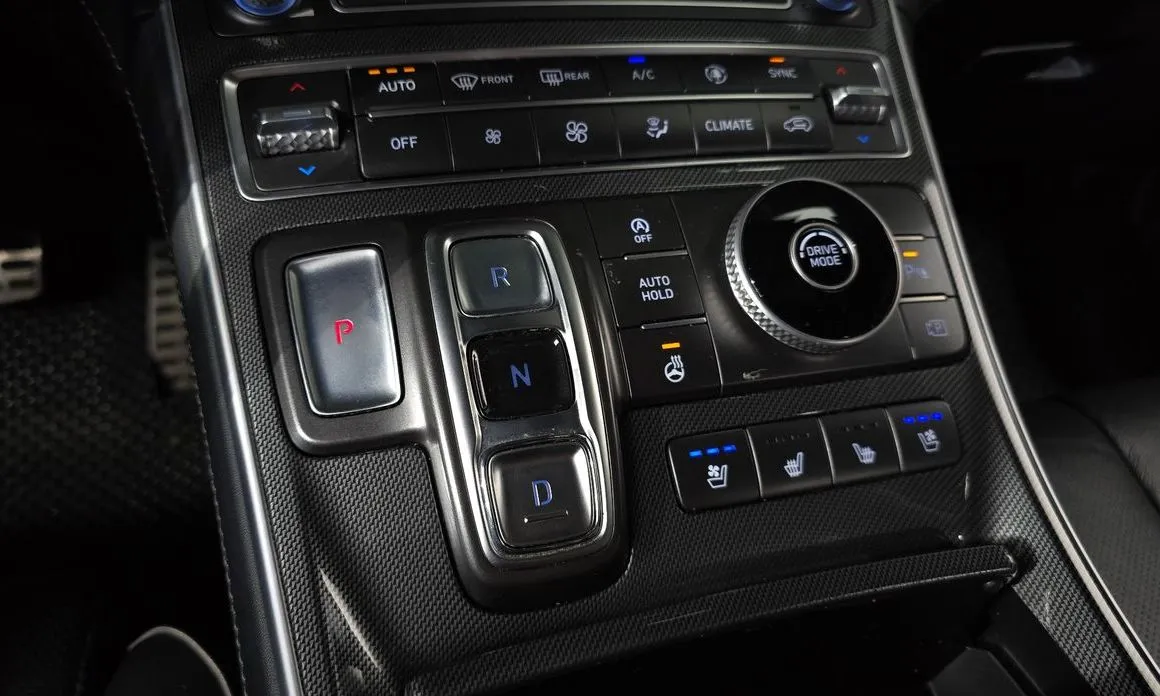 Hyundai Santafe — фото 9