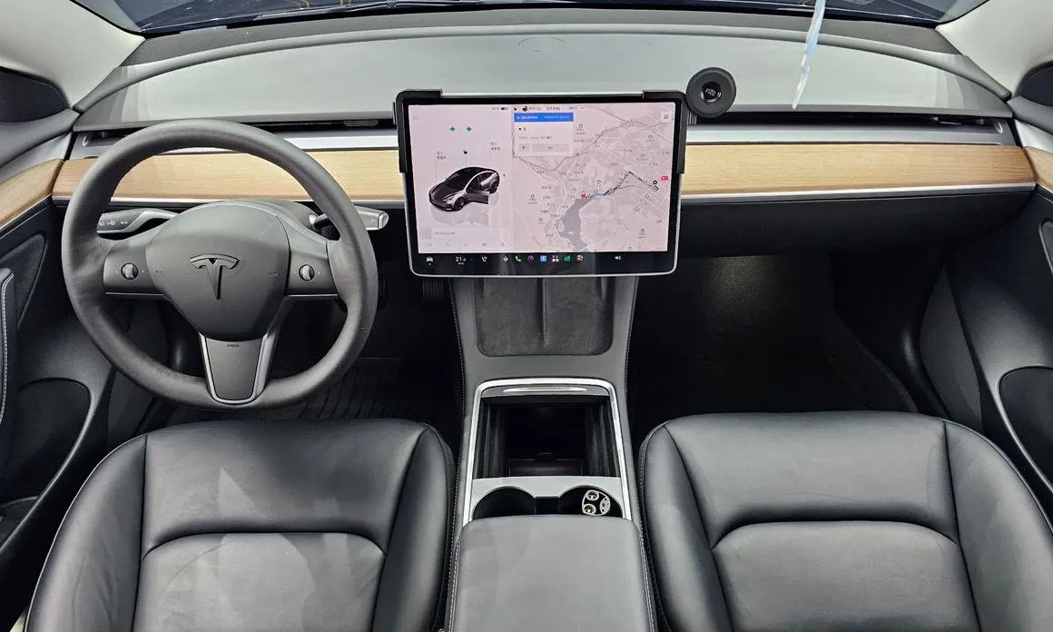 Tesla Model 3 — фото 6