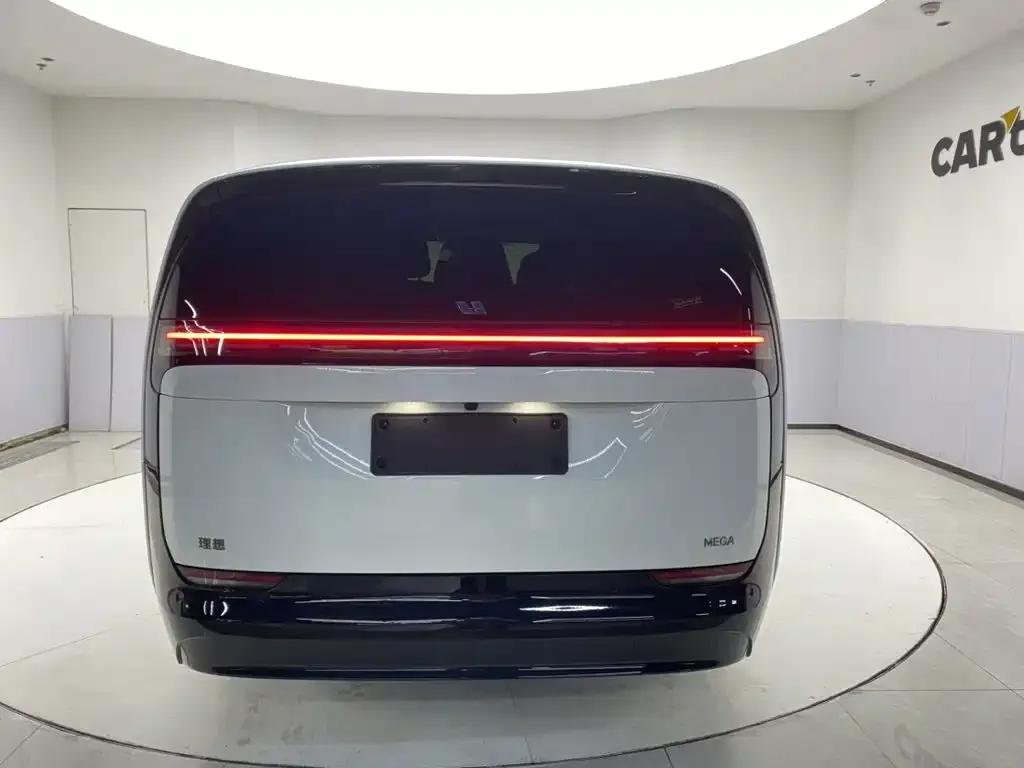 Li Auto MEGA — фото 2