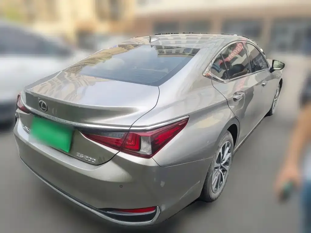 Lexus ES — фото 3