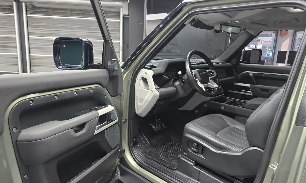 Land Rover Defender — фото 8