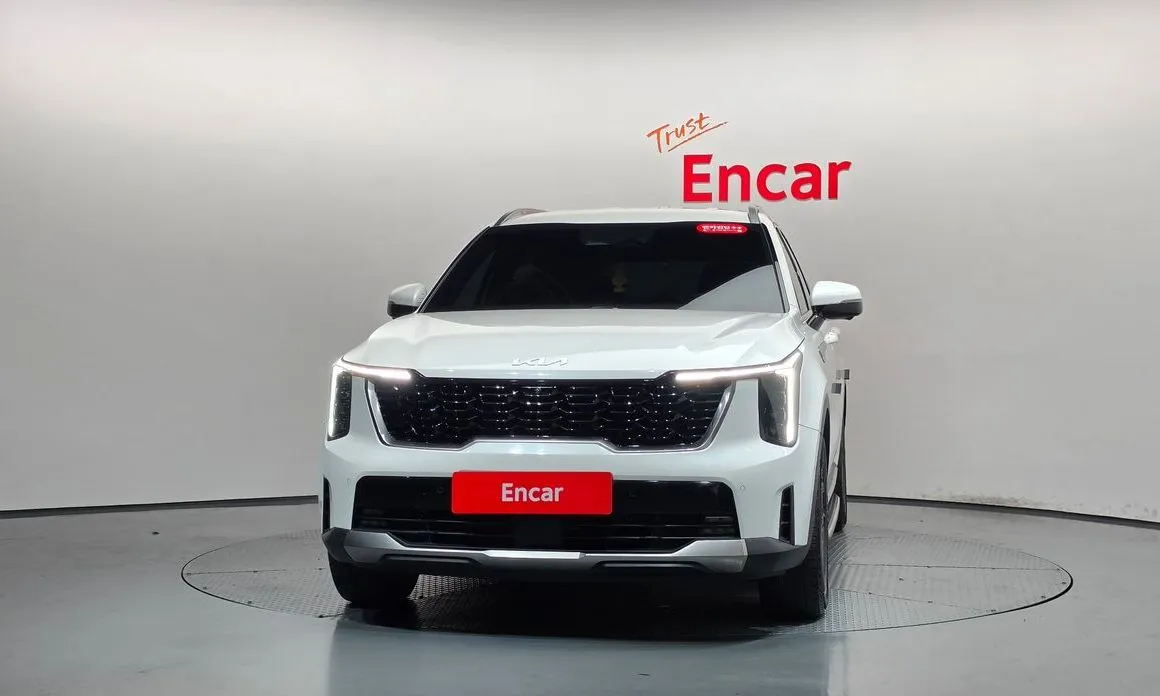 Kia Sorento — фото 9