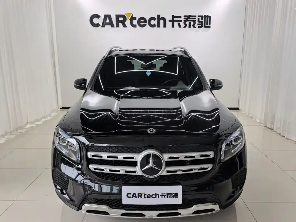Mercedes-Benz GLB — фото 10