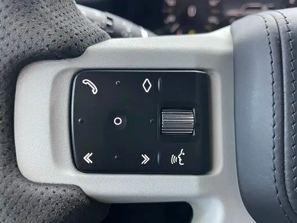 Land Rover Defender — фото 4