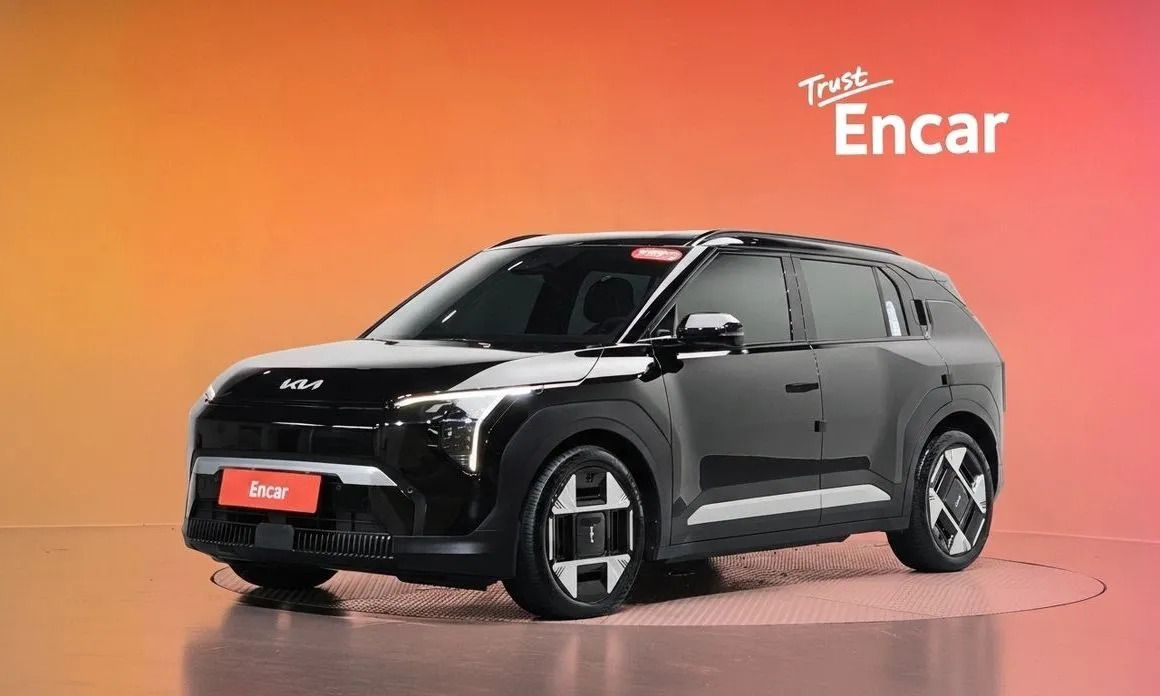 Kia EV3 — фото 1