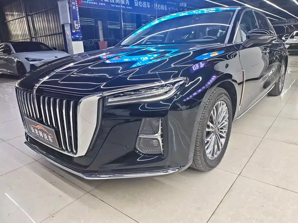 Hongqi H5 — фото 1