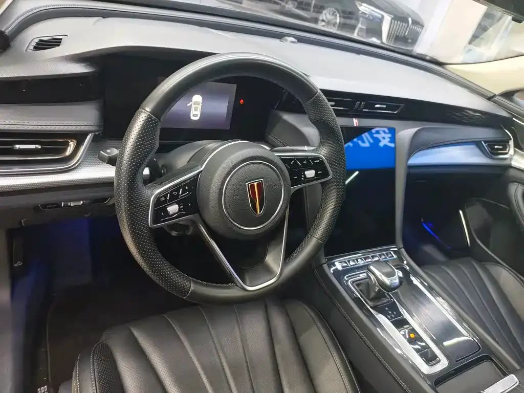 Hongqi H5 — фото 3