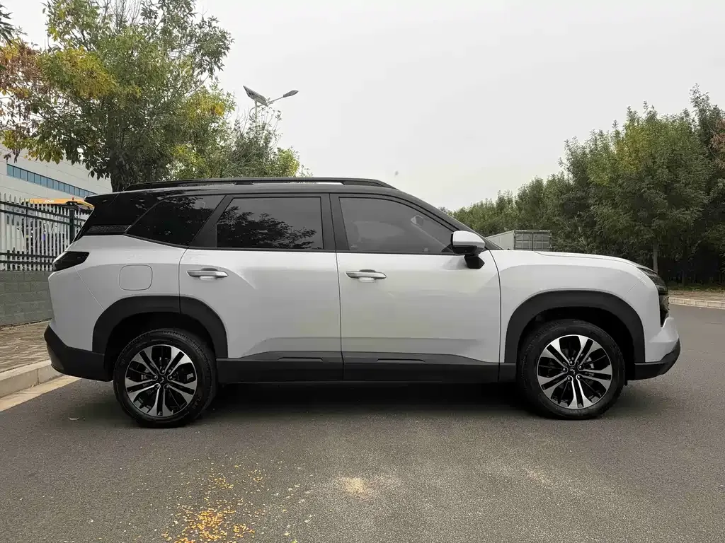 Wuling Xingguang 560 New Energy — фото 4