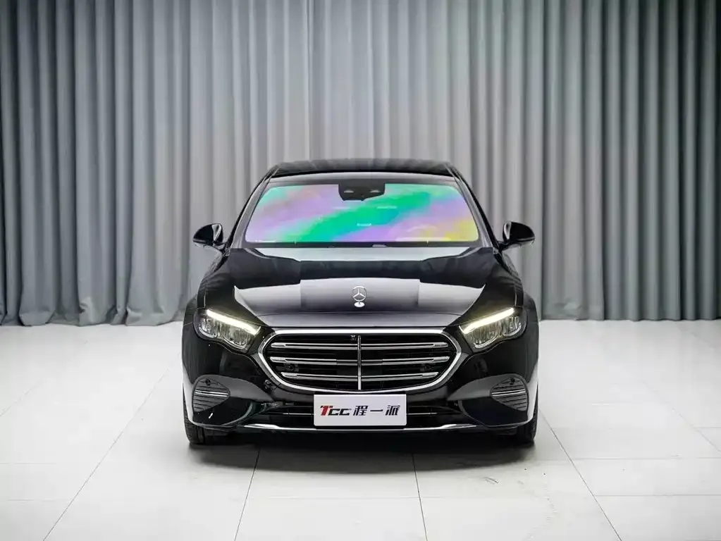 Mercedes-Benz E-Class — фото 3