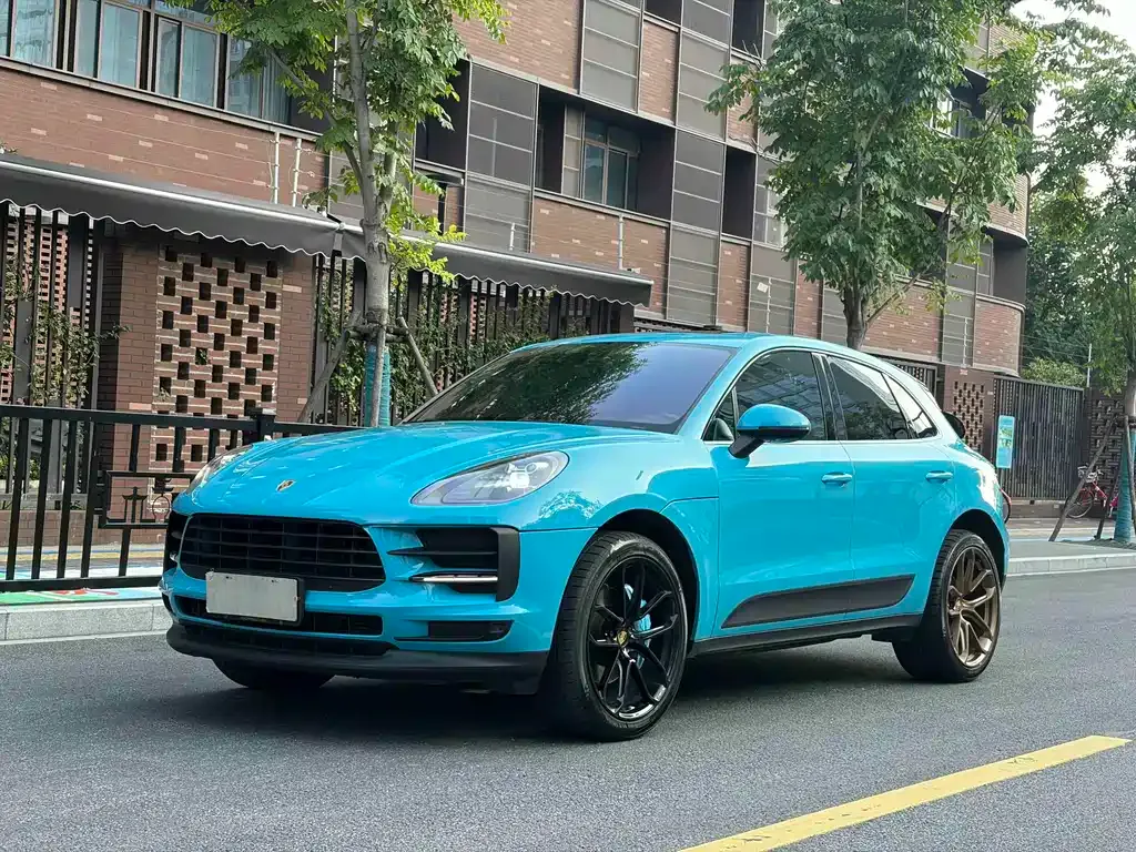 Porsche Macan — фото 1