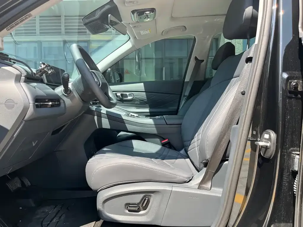 Geely Galaxy Xingjian 7 — фото 10