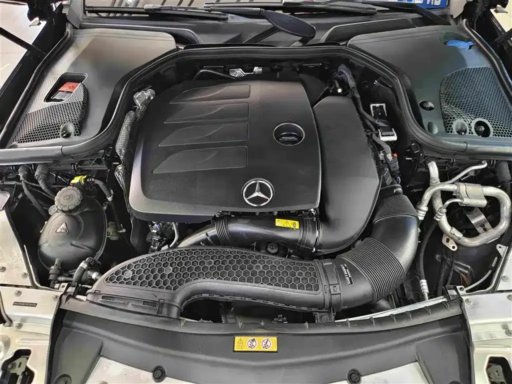 Mercedes-Benz E-Class (Import) — фото 7