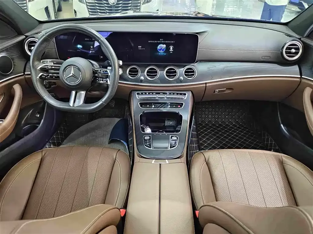 Mercedes-Benz E-Class (Import) — фото 4