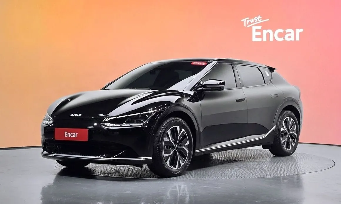 Kia EV6 — фото 1