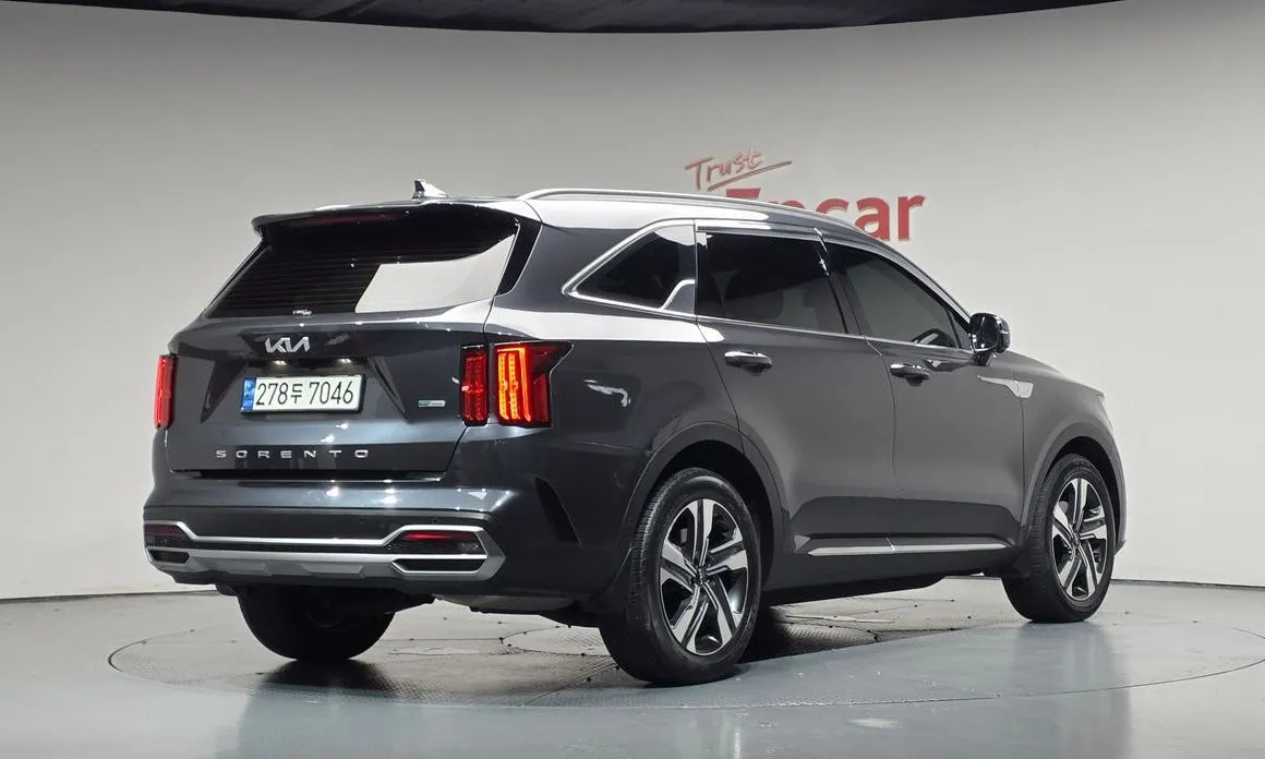 Kia Sorento — фото 5