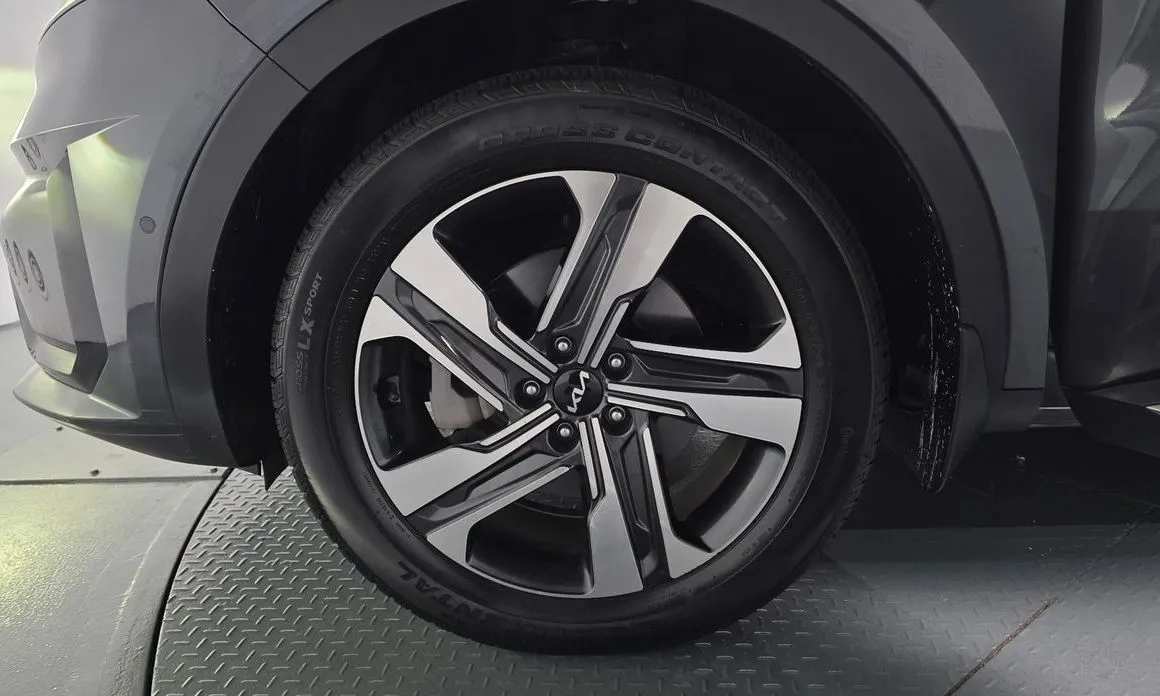 Kia Sorento — фото 6