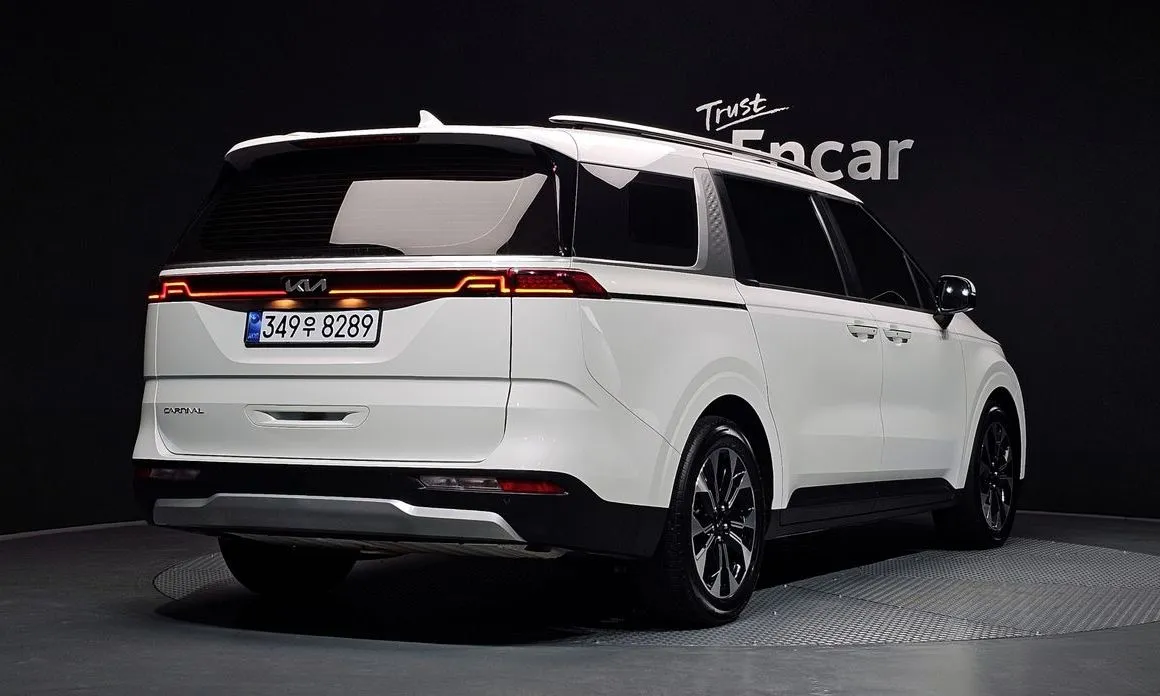 Kia Carnival — фото 2