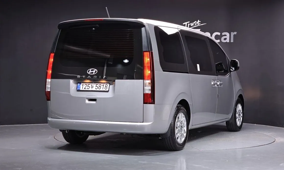 Hyundai Staria — фото 3