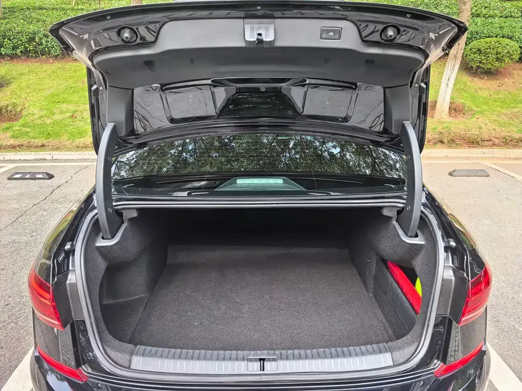 Volkswagen Passat — фото 7