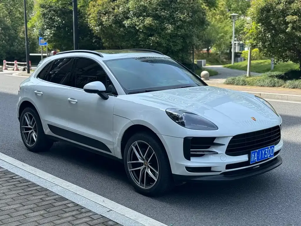 Porsche Macan — фото 9