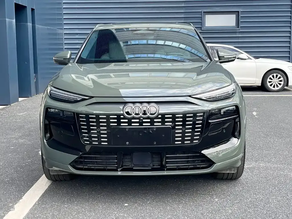 Audi Q6L e-tron — фото 5
