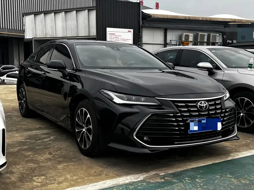 Toyota Avalon — фото 10