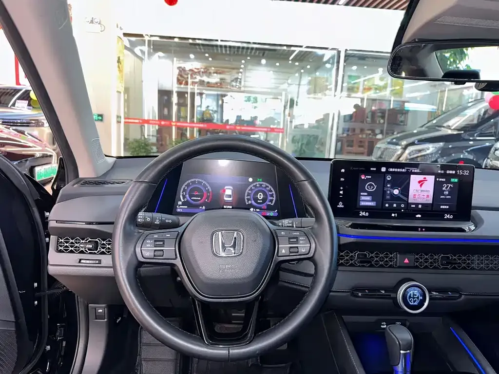 Honda Accord — фото 3