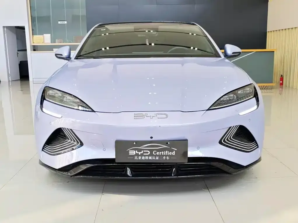 BYD Seal — фото 7