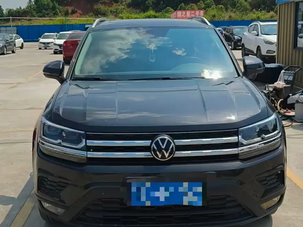 Volkswagen Tharu — фото 1