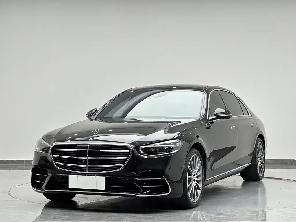 Mercedes-Benz S-Class — фото 1