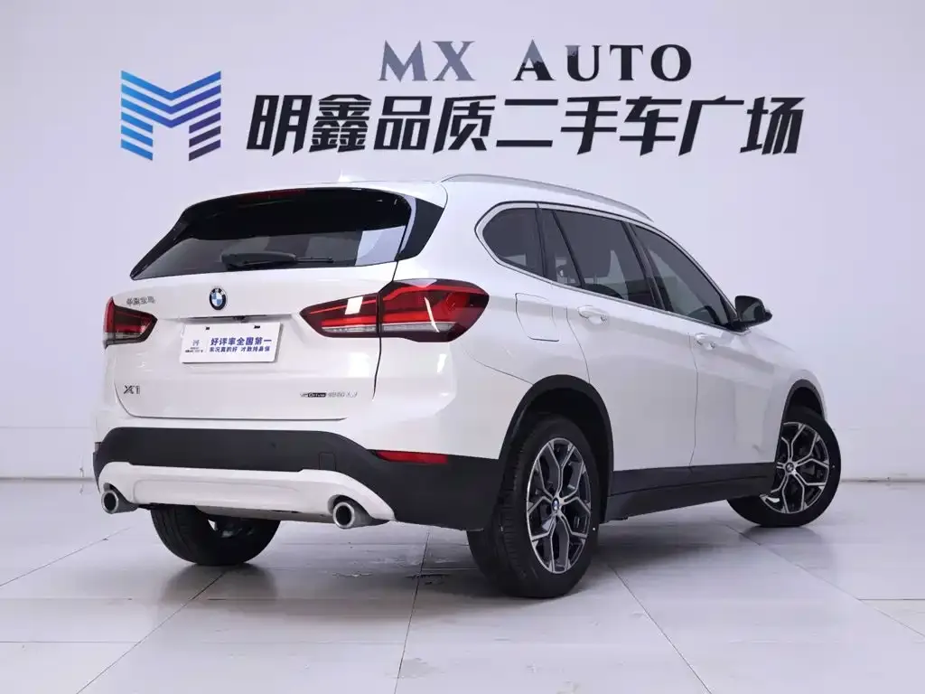 BMW X1 — фото 8