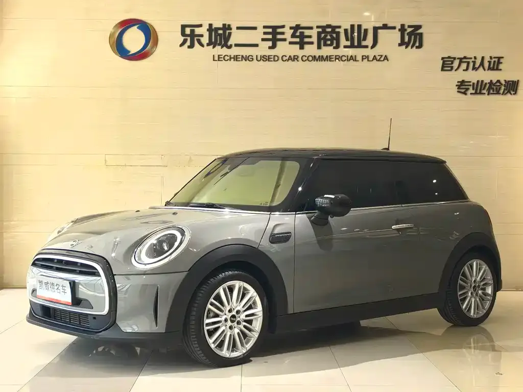 MINI Cooper (3-door) — фото 1