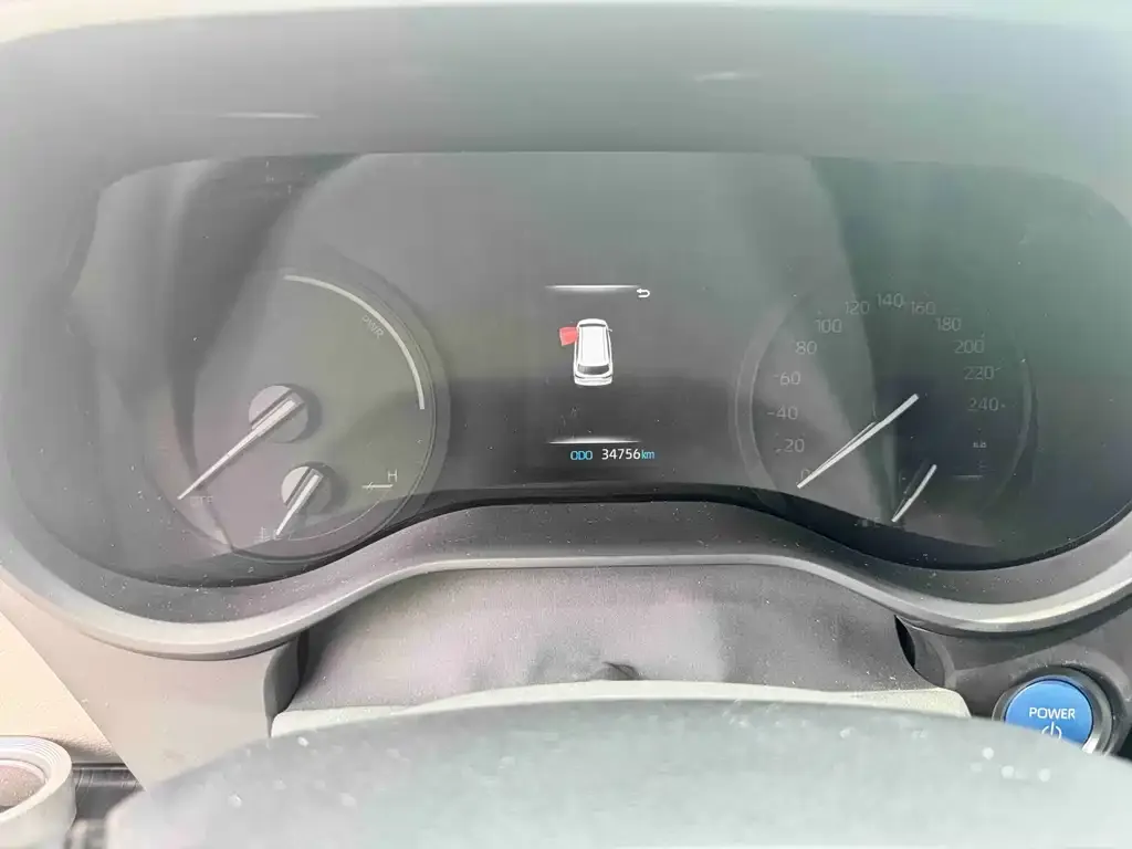 Toyota Granvia — фото 2