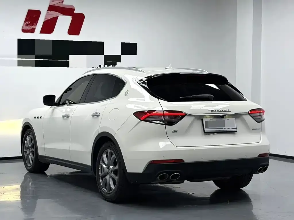 Maserati Levante — фото 3