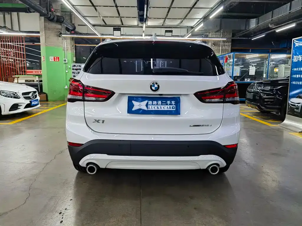 BMW X1 — фото 5
