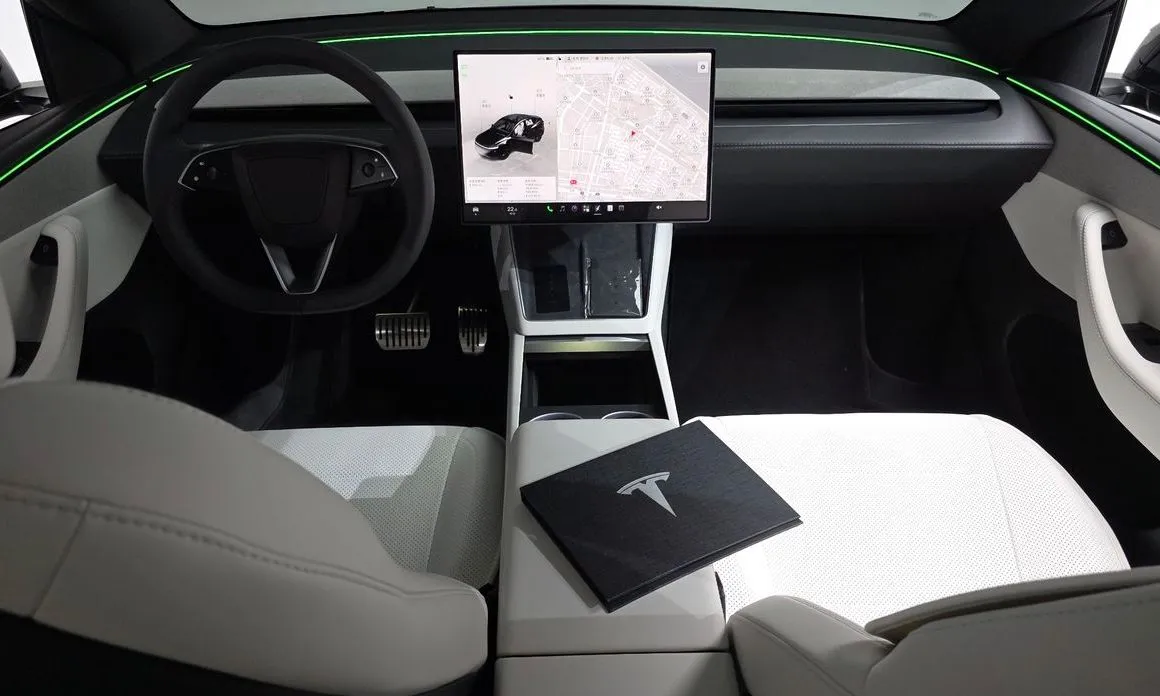 Tesla Model Y — фото 7