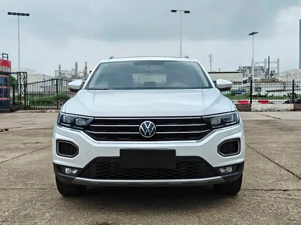 Volkswagen T-Roc — фото 3