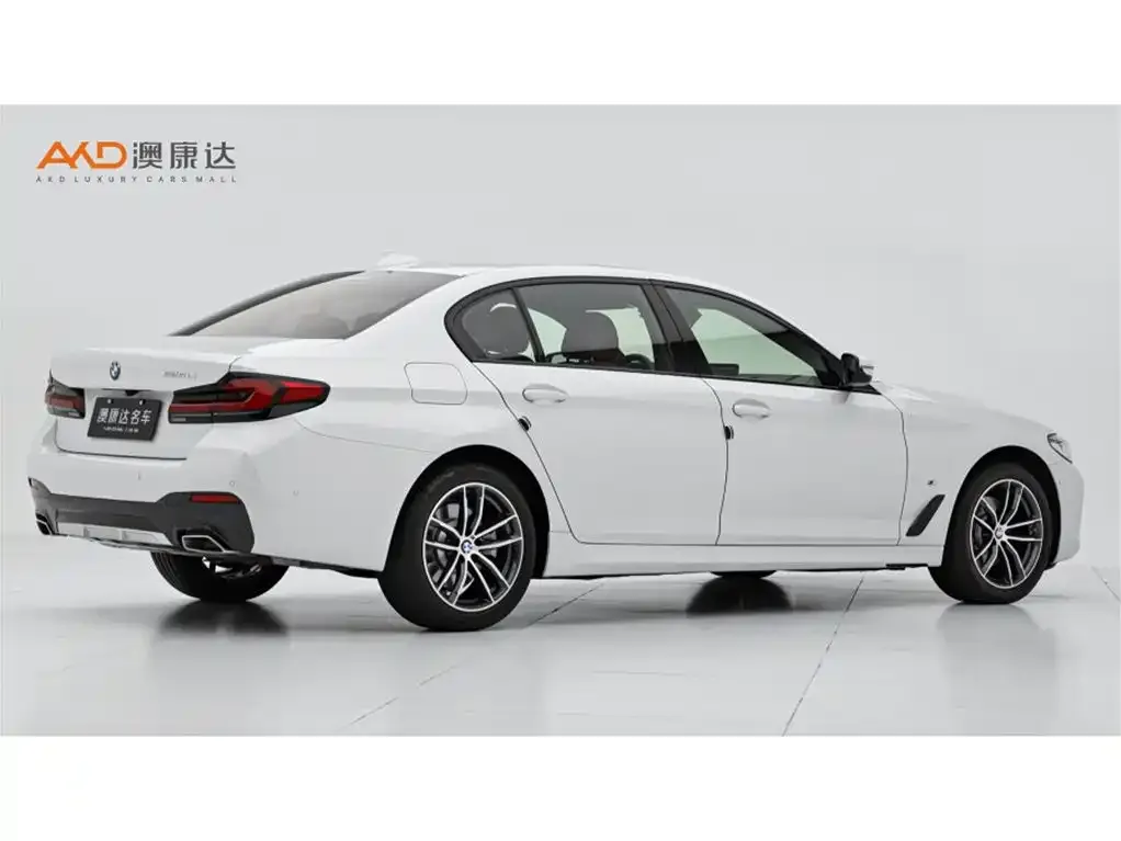 BMW 5 Series — фото 2