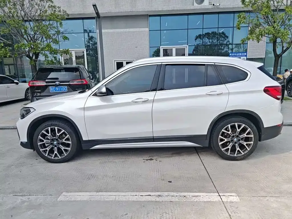 BMW X1 — фото 2