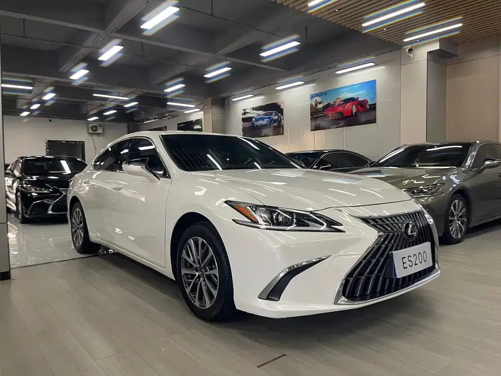 Lexus ES — фото 9