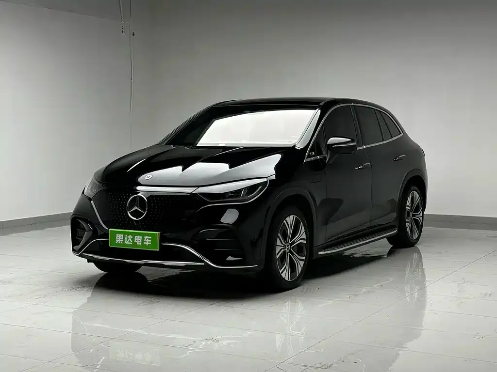 Mercedes-Benz EQE SUV — фото 1