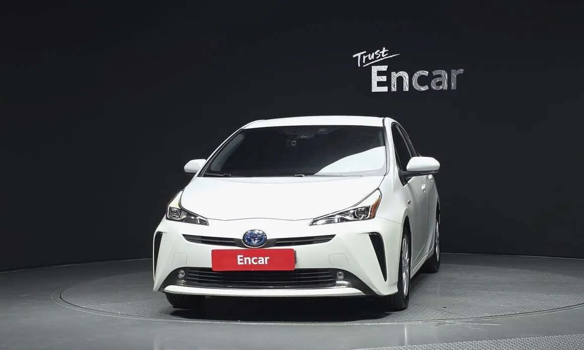 Toyota Prius — фото 5