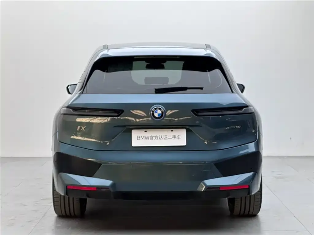 BMW iX — фото 10